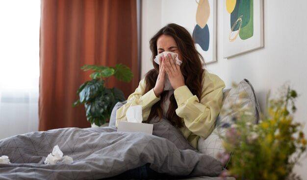 Alergias en primavera: los errores en el dormitorio que pueden provocar congestión y estornudos al despertar
